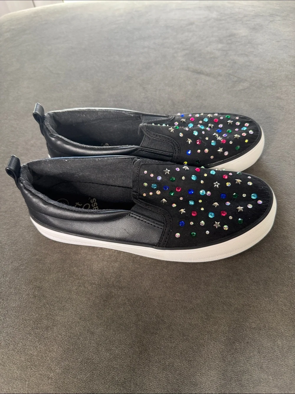 Girls art class Black Slip-On Sneakers Multicolor Gem and Star Accents Size 2